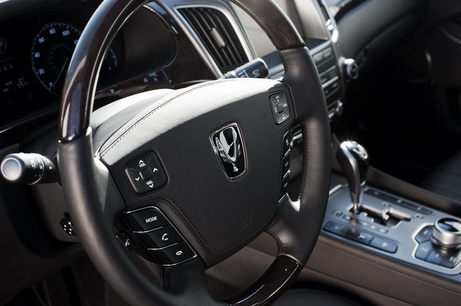  Hyundai Equus 2009 года  (фото 49 из 128)